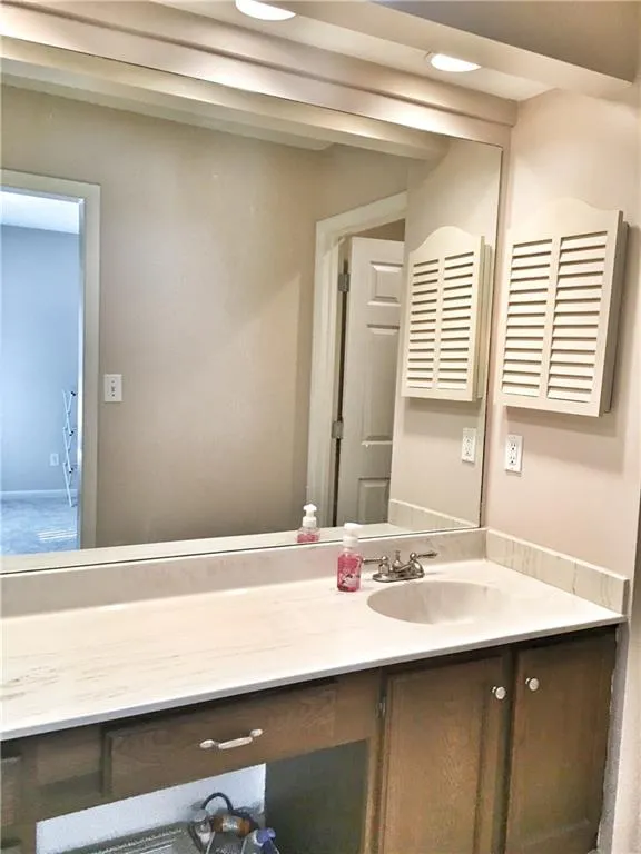 98 Goldrush Circle, Atlanta, Georgia 30328, 2 Bedrooms Bedrooms, ,2 BathroomsBathrooms,Residential,Sold,98 Goldrush Circle,5786653