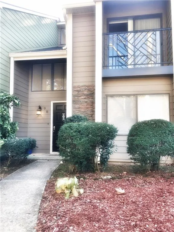 98 Goldrush Circle, Atlanta, Georgia 30328, 2 Bedrooms Bedrooms, ,2 BathroomsBathrooms,Residential,Sold,98 Goldrush Circle,5786653