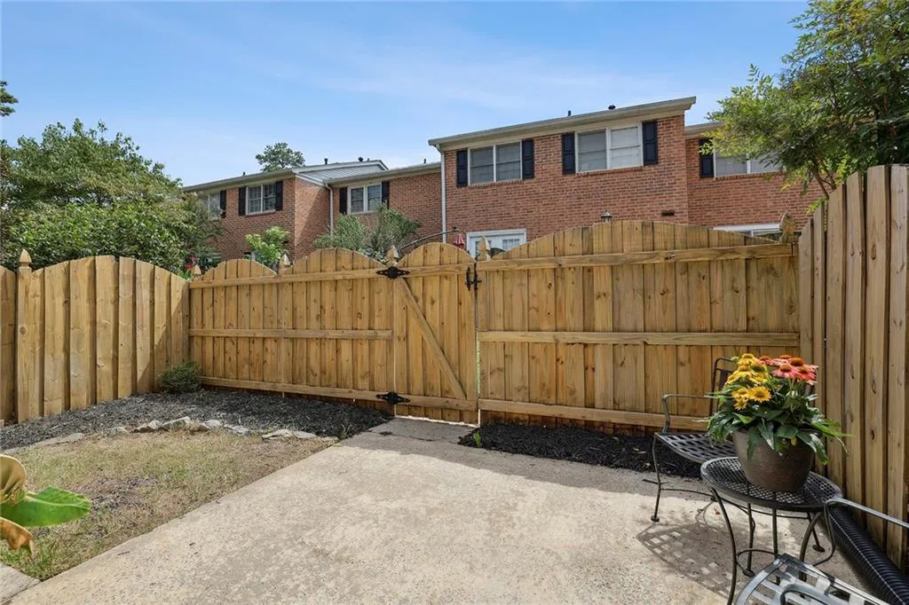 6520 Roswell Road Ne Unit 45, Sandy Springs, Georgia 30328, 3 Bedrooms Bedrooms, ,2 BathroomsBathrooms,Residential,Sold,6520 Roswell Road Ne Unit 45,7272562 6520 Roswell Road Ne Unit 45, Sandy Springs, Georgia 30328, 3 Bedrooms Bedrooms, ,2 BathroomsBathrooms,Residential,Sold,6520 Roswell Road Ne Unit 45,7272562