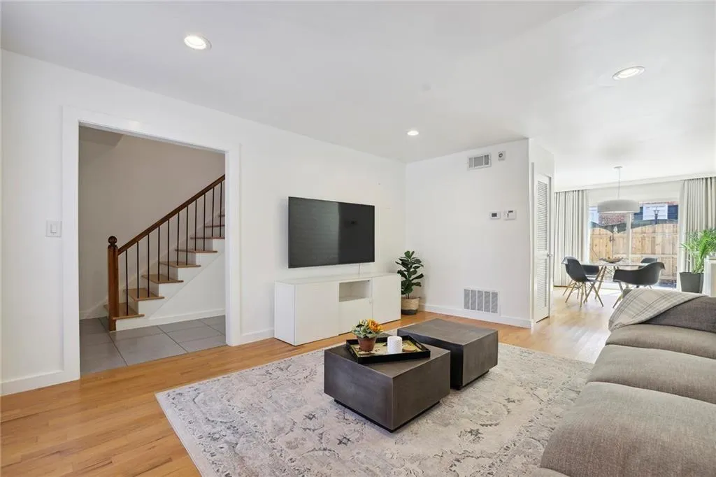 6520 Roswell Road Ne Unit 45, Sandy Springs, Georgia 30328, 3 Bedrooms Bedrooms, ,2 BathroomsBathrooms,Residential,Sold,6520 Roswell Road Ne Unit 45,7272562 6520 Roswell Road Ne Unit 45, Sandy Springs, Georgia 30328, 3 Bedrooms Bedrooms, ,2 BathroomsBathrooms,Residential,Sold,6520 Roswell Road Ne Unit 45,7272562