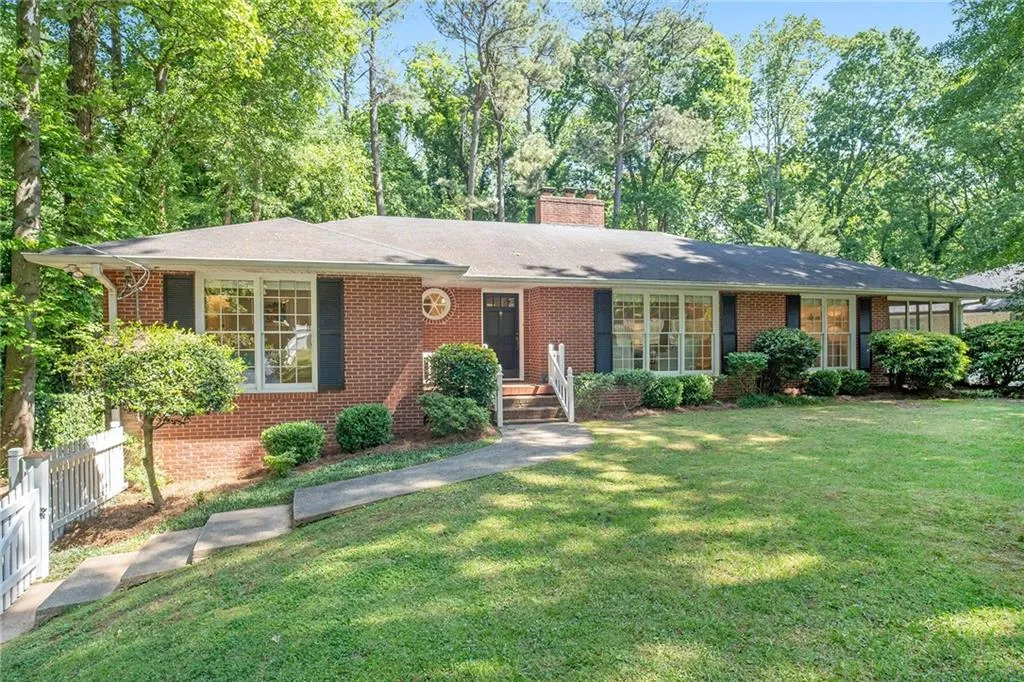 240 Forest Hills Drive, Atlanta, Georgia 30342, 4 Bedrooms Bedrooms, ,3 BathroomsBathrooms,Residential,Sold,240 Forest Hills Drive,6718042