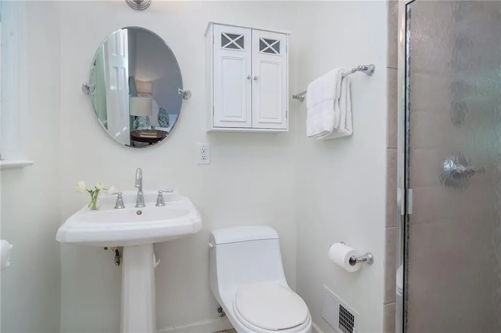 240 Forest Hills Drive, Atlanta, Georgia 30342, 4 Bedrooms Bedrooms, ,3 BathroomsBathrooms,Residential,Sold,240 Forest Hills Drive,6718042