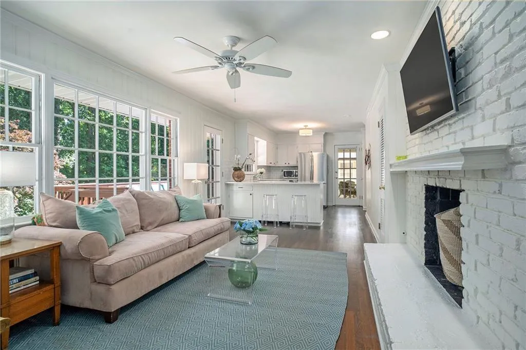 240 Forest Hills Drive, Atlanta, Georgia 30342, 4 Bedrooms Bedrooms, ,3 BathroomsBathrooms,Residential,Sold,240 Forest Hills Drive,6718042