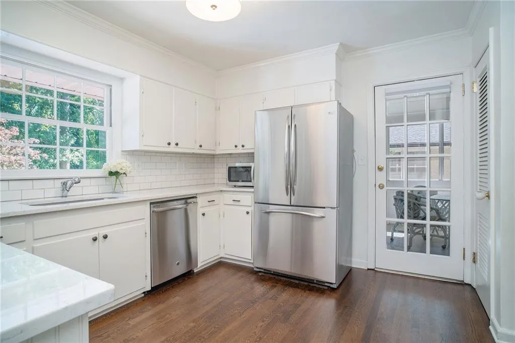 240 Forest Hills Drive, Atlanta, Georgia 30342, 4 Bedrooms Bedrooms, ,3 BathroomsBathrooms,Residential,Sold,240 Forest Hills Drive,6718042