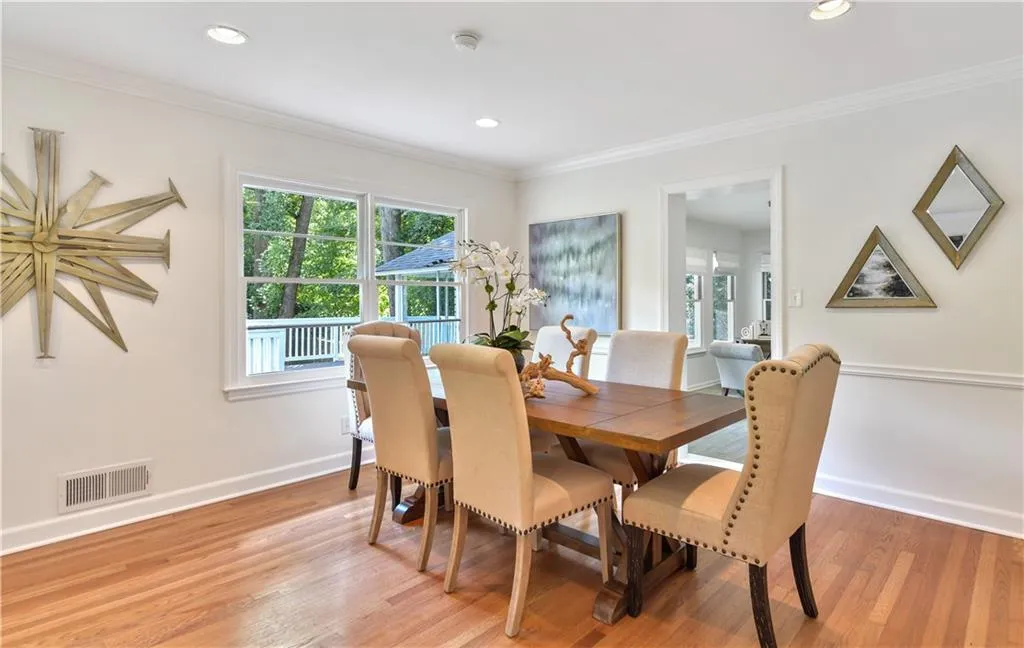 4675 Lake Forrest Drive, Atlanta, Georgia 30342, 4 Bedrooms Bedrooms, ,4 BathroomsBathrooms,Residential,Sold,4675 Lake Forrest Drive,6606534