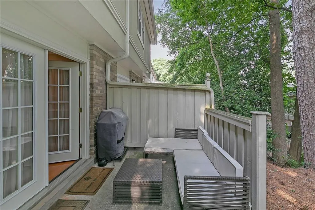 6900 Roswell Road Unit K6, Atlanta, Georgia 30328, 2 Bedrooms Bedrooms, ,2 BathroomsBathrooms,Residential,Sold,6900 Roswell Road Unit K6,7068130