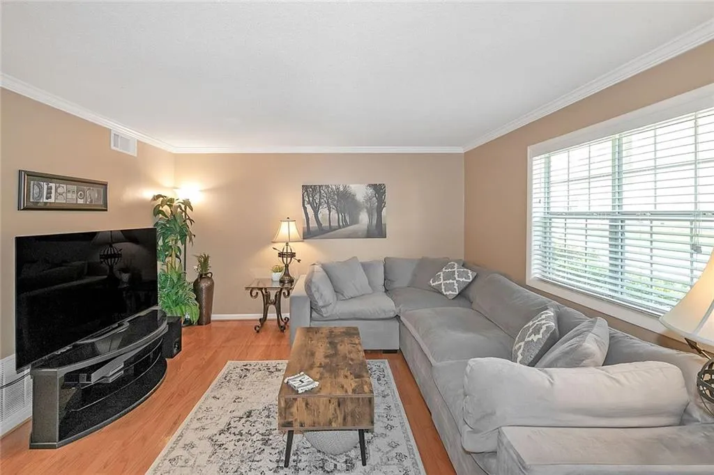 6900 Roswell Road Unit K6, Atlanta, Georgia 30328, 2 Bedrooms Bedrooms, ,2 BathroomsBathrooms,Residential,Sold,6900 Roswell Road Unit K6,7068130