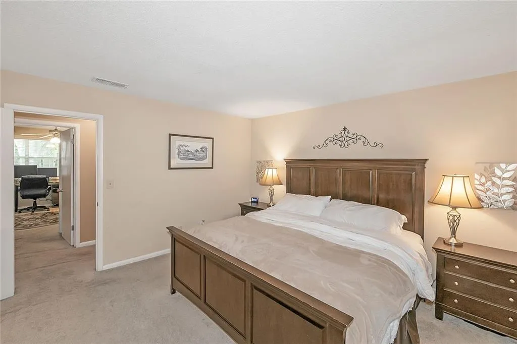 6900 Roswell Road Unit K6, Atlanta, Georgia 30328, 2 Bedrooms Bedrooms, ,2 BathroomsBathrooms,Residential,Sold,6900 Roswell Road Unit K6,7068130