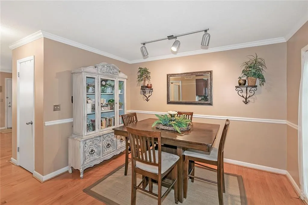 6900 Roswell Road Unit K6, Atlanta, Georgia 30328, 2 Bedrooms Bedrooms, ,2 BathroomsBathrooms,Residential,Sold,6900 Roswell Road Unit K6,7068130