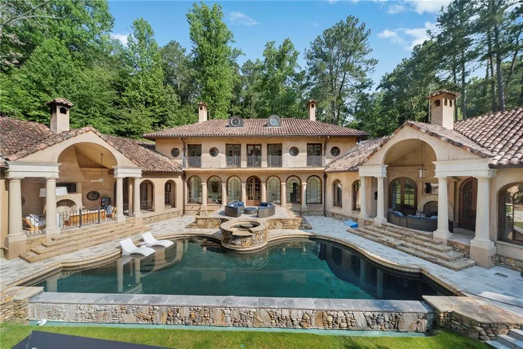 876 Crest Valley Drive, Atlanta, Georgia 30327, 7 Bedrooms Bedrooms, ,7 BathroomsBathrooms,Residential,Sold,876 Crest Valley Drive,6912509