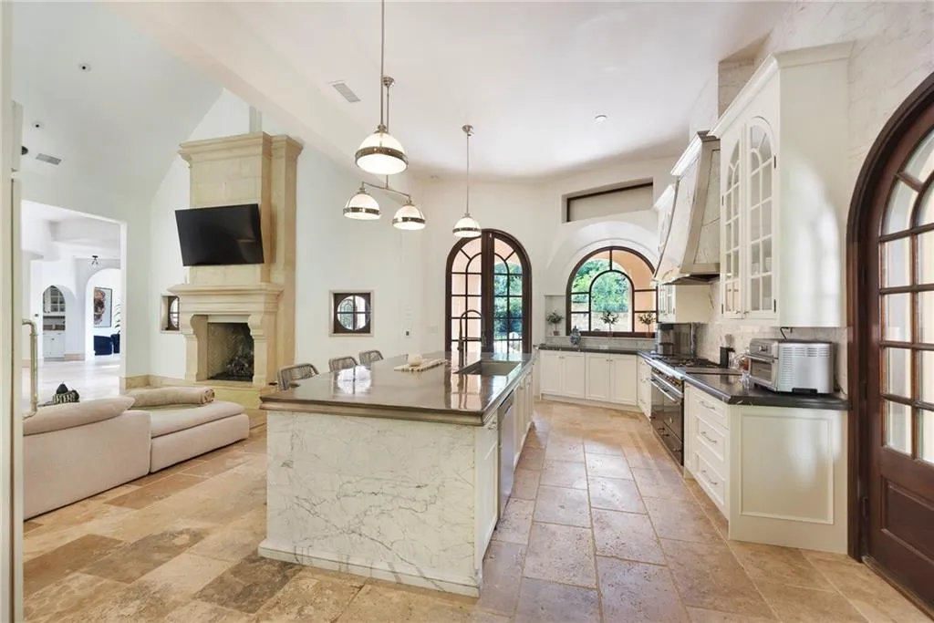 876 Crest Valley Drive, Atlanta, Georgia 30327, 7 Bedrooms Bedrooms, ,7 BathroomsBathrooms,Residential,Sold,876 Crest Valley Drive,6912509