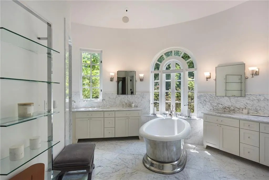 876 Crest Valley Drive, Atlanta, Georgia 30327, 7 Bedrooms Bedrooms, ,7 BathroomsBathrooms,Residential,Sold,876 Crest Valley Drive,6912509