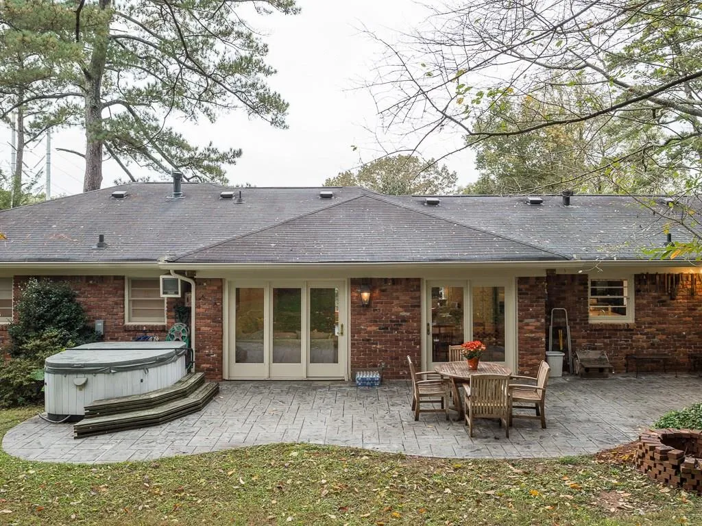 2687 Margaret Mitchell Drive Nw, Atlanta, Georgia 30327, 3 Bedrooms Bedrooms, ,2 BathroomsBathrooms,Residential,Sold,2687 Margaret Mitchell Drive Nw,5611441