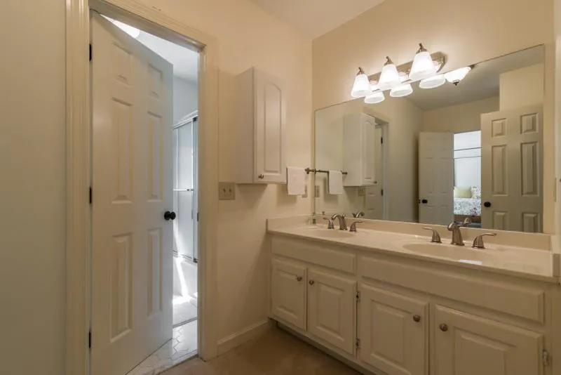 1775 Brandon Hall Drive, Sandy Springs, Georgia 30350, 5 Bedrooms Bedrooms, ,4 BathroomsBathrooms,Residential,Sold,1775 Brandon Hall Drive,5522858