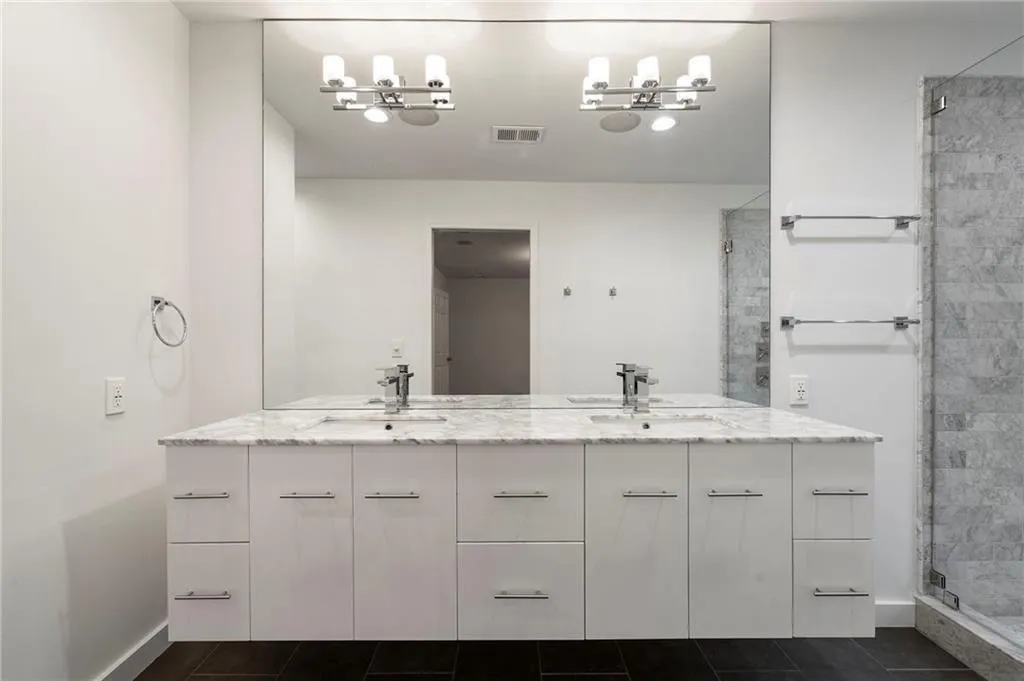 504 Dunwoody Chace, Atlanta, Georgia 30328, 3 Bedrooms Bedrooms, ,2 BathroomsBathrooms,Residential,For Sale,504 Dunwoody Chace,7696642