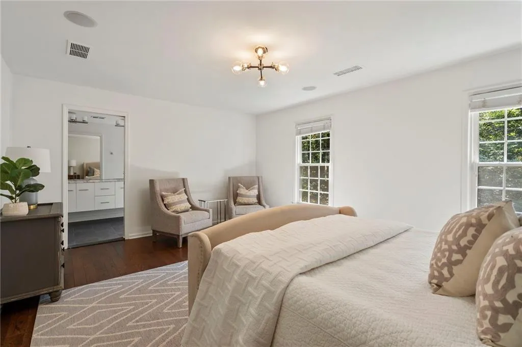 504 Dunwoody Chace, Atlanta, Georgia 30328, 3 Bedrooms Bedrooms, ,2 BathroomsBathrooms,Residential,For Sale,504 Dunwoody Chace,7696642