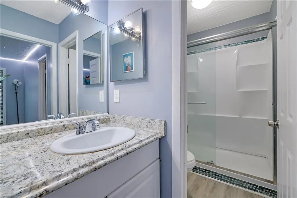 8740 Roswell Road Unit 10b, Atlanta, Georgia 30350, 3 Bedrooms Bedrooms, ,2 BathroomsBathrooms,Residential,For Sale,8740 Roswell Road Unit 10b,7762546