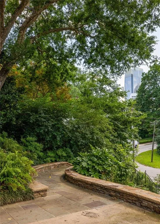 21 Barksdale Drive Ne, Atlanta, Georgia 30309, 4 Bedrooms Bedrooms, ,4 BathroomsBathrooms,Residential,For Sale,21 Barksdale Drive Ne,7665011