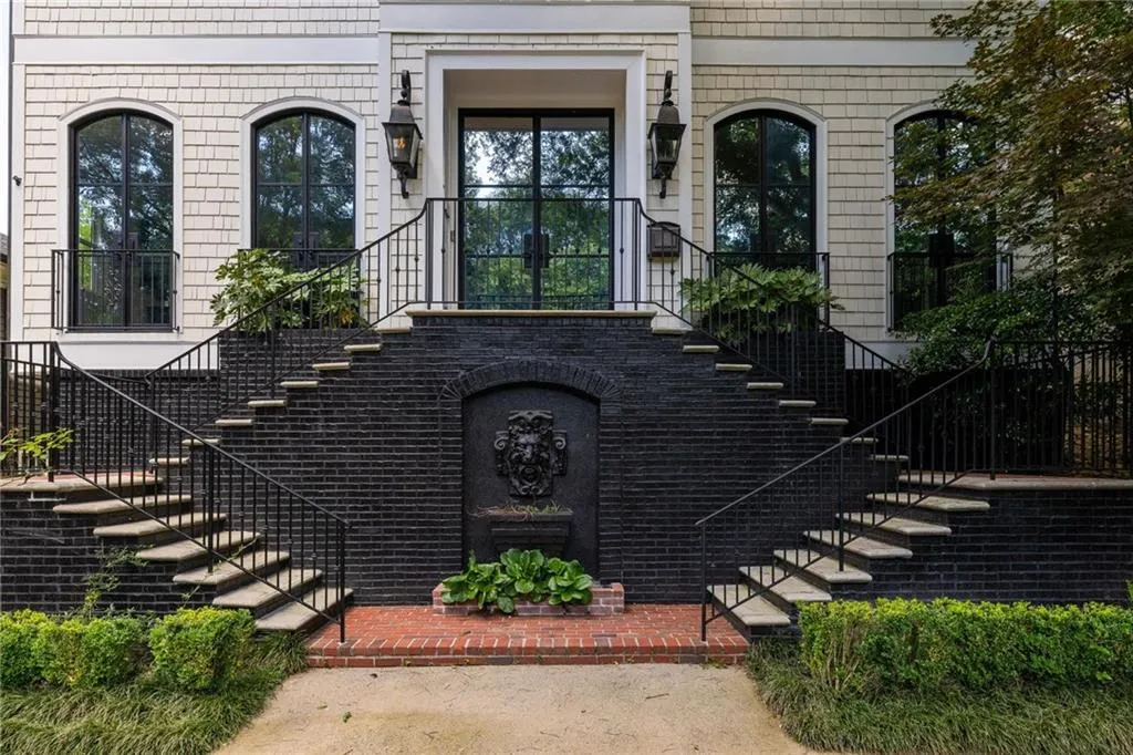 21 Barksdale Drive Ne, Atlanta, Georgia 30309, 4 Bedrooms Bedrooms, ,4 BathroomsBathrooms,Residential,For Sale,21 Barksdale Drive Ne,7665011