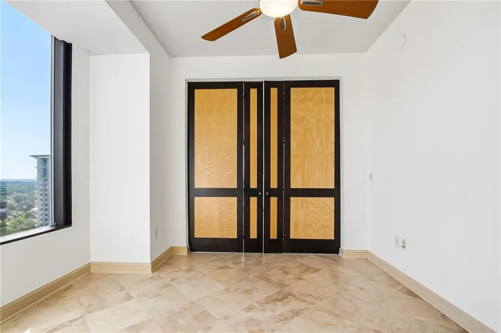 2828 Peachtree Road Nw Unit 2402, Atlanta, Georgia 30305, 2 Bedrooms Bedrooms, 0 ,2 BathroomsBathrooms,Residential,For Sale,2828 Peachtree Road Nw Unit 2402,7791120