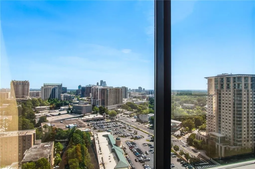 2828 Peachtree Road Nw Unit 2402, Atlanta, Georgia 30305, 2 Bedrooms Bedrooms, 0 ,2 BathroomsBathrooms,Residential,For Sale,2828 Peachtree Road Nw Unit 2402,7791120