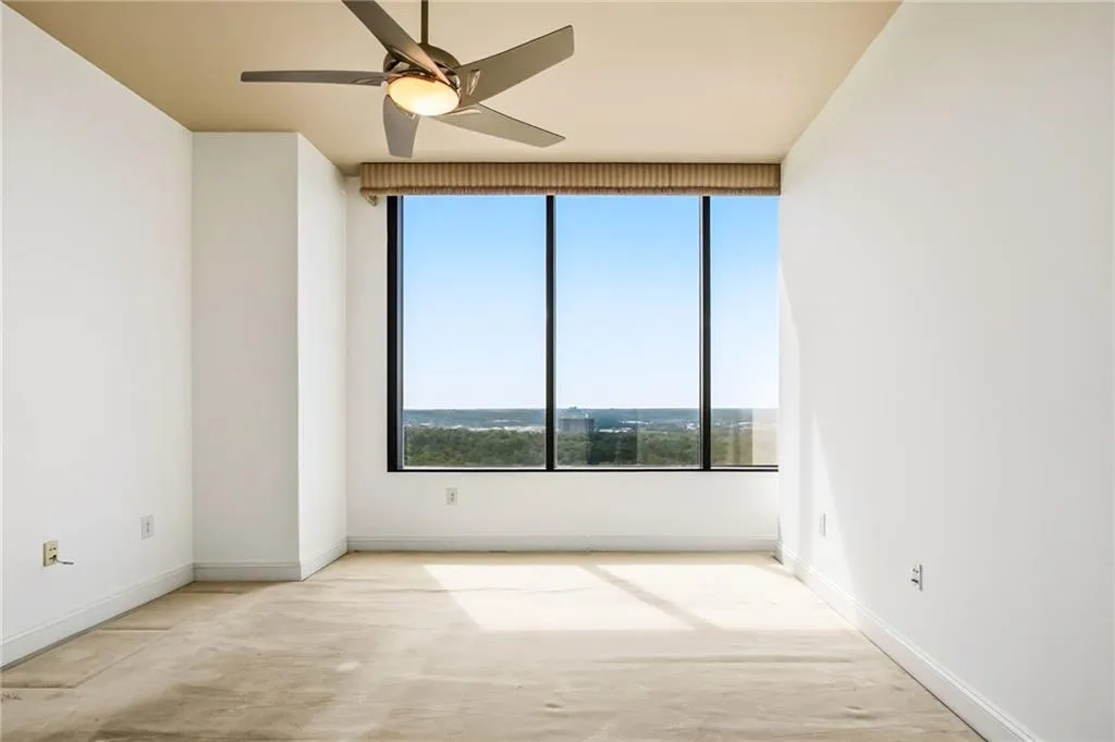 2828 Peachtree Road Nw Unit 2402, Atlanta, Georgia 30305, 2 Bedrooms Bedrooms, 0 ,2 BathroomsBathrooms,Residential,For Sale,2828 Peachtree Road Nw Unit 2402,7791120