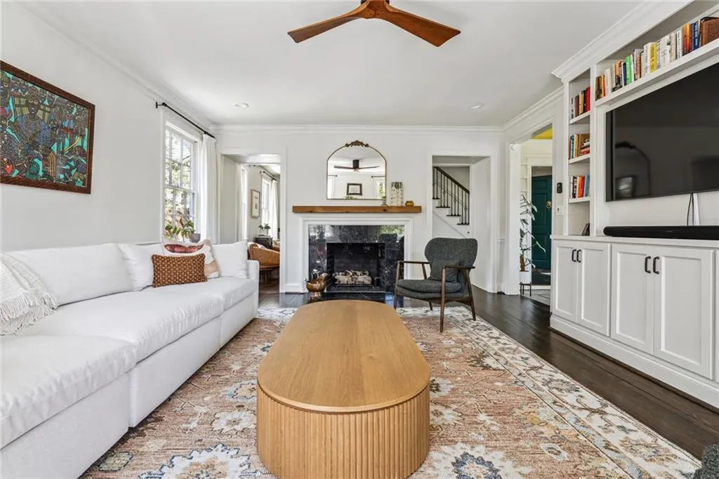527 Brentwood Drive Ne, Atlanta, Georgia 30305, 4 Bedrooms Bedrooms, ,3 BathroomsBathrooms,Residential,For Sale,527 Brentwood Drive Ne,7612058