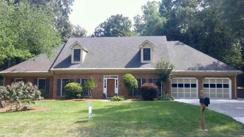 715 Mabry Road, Sandy Springs, Georgia 30328, 4 Bedrooms Bedrooms, ,3 BathroomsBathrooms,Residential,Sold,715 Mabry Road,6632792