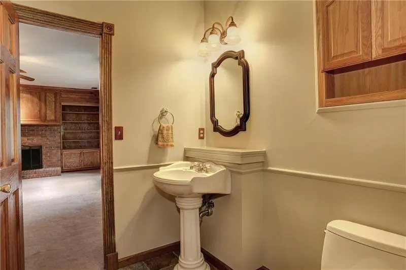 715 Mabry Road, Sandy Springs, Georgia 30328, 4 Bedrooms Bedrooms, ,3 BathroomsBathrooms,Residential,Sold,715 Mabry Road,6632792