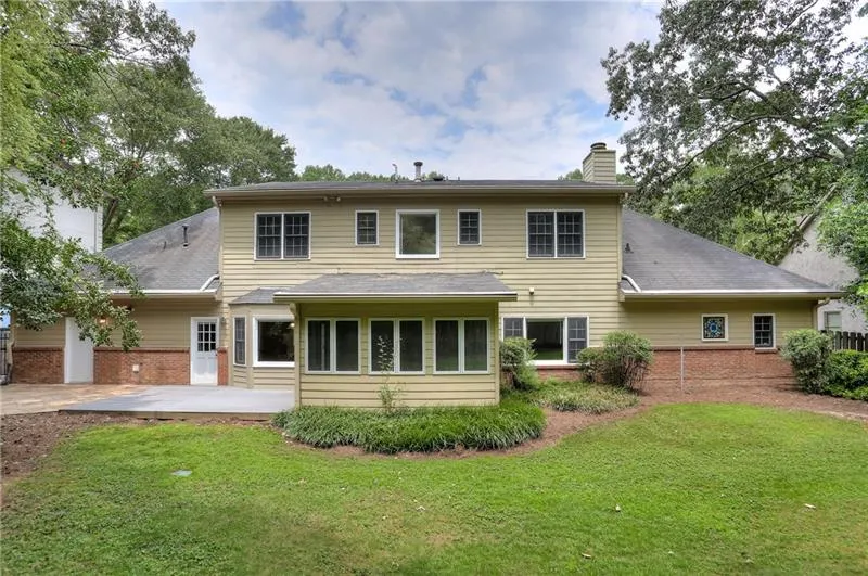 715 Mabry Road, Sandy Springs, Georgia 30328, 4 Bedrooms Bedrooms, ,3 BathroomsBathrooms,Residential,Sold,715 Mabry Road,6632792