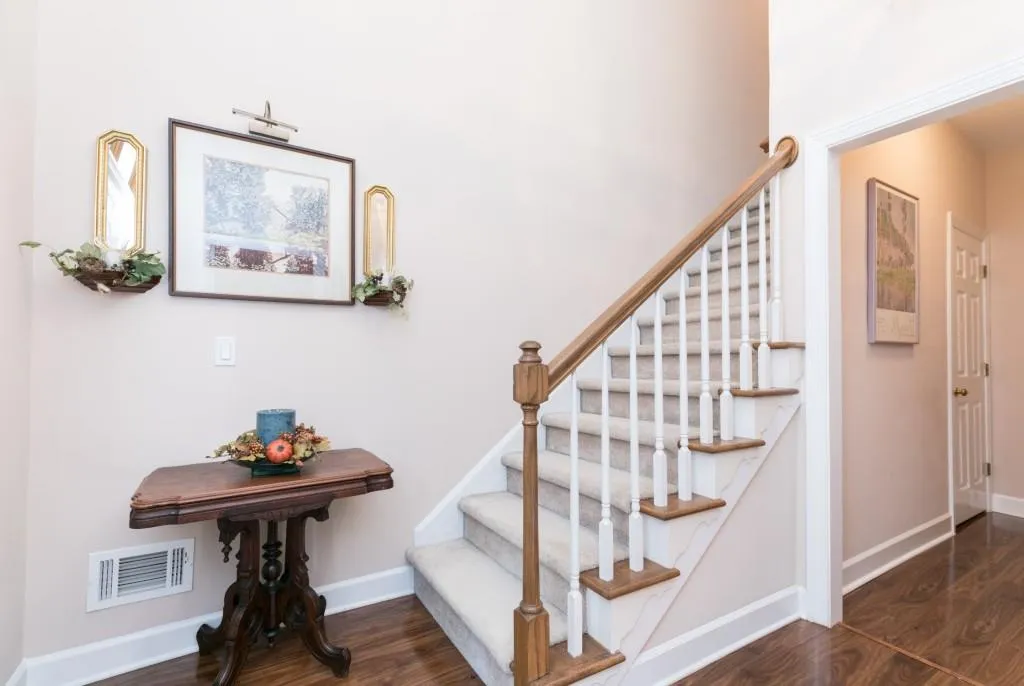 6 Forest Ridge Court, Sandy Springs, Georgia 30350, 3 Bedrooms Bedrooms, ,3 BathroomsBathrooms,Residential,Sold,6 Forest Ridge Court,5910444