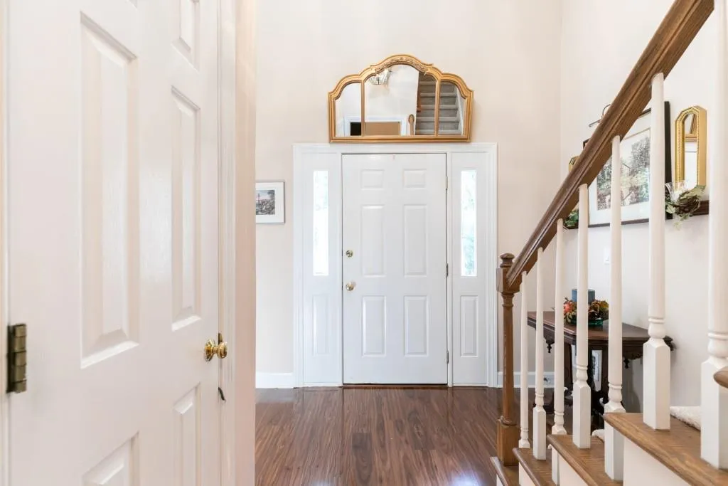 6 Forest Ridge Court, Sandy Springs, Georgia 30350, 3 Bedrooms Bedrooms, ,3 BathroomsBathrooms,Residential,Sold,6 Forest Ridge Court,5910444