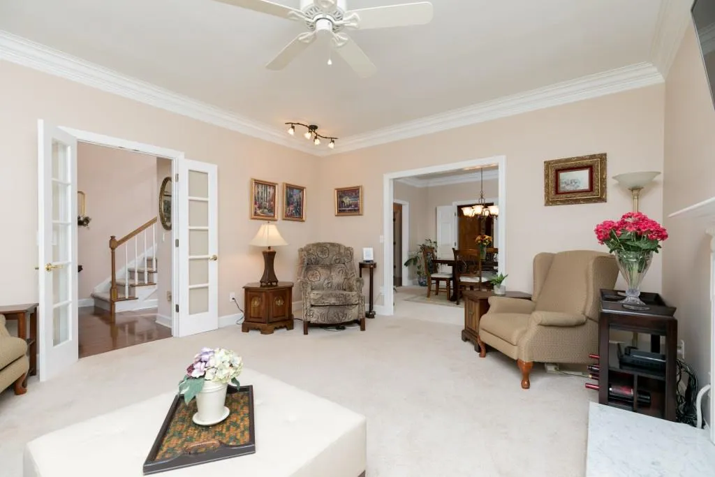 6 Forest Ridge Court, Sandy Springs, Georgia 30350, 3 Bedrooms Bedrooms, ,3 BathroomsBathrooms,Residential,Sold,6 Forest Ridge Court,5910444