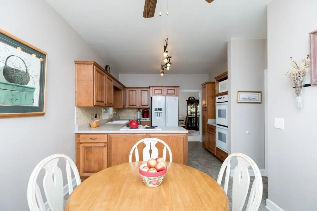 6 Forest Ridge Court, Sandy Springs, Georgia 30350, 3 Bedrooms Bedrooms, ,3 BathroomsBathrooms,Residential,Sold,6 Forest Ridge Court,5910444