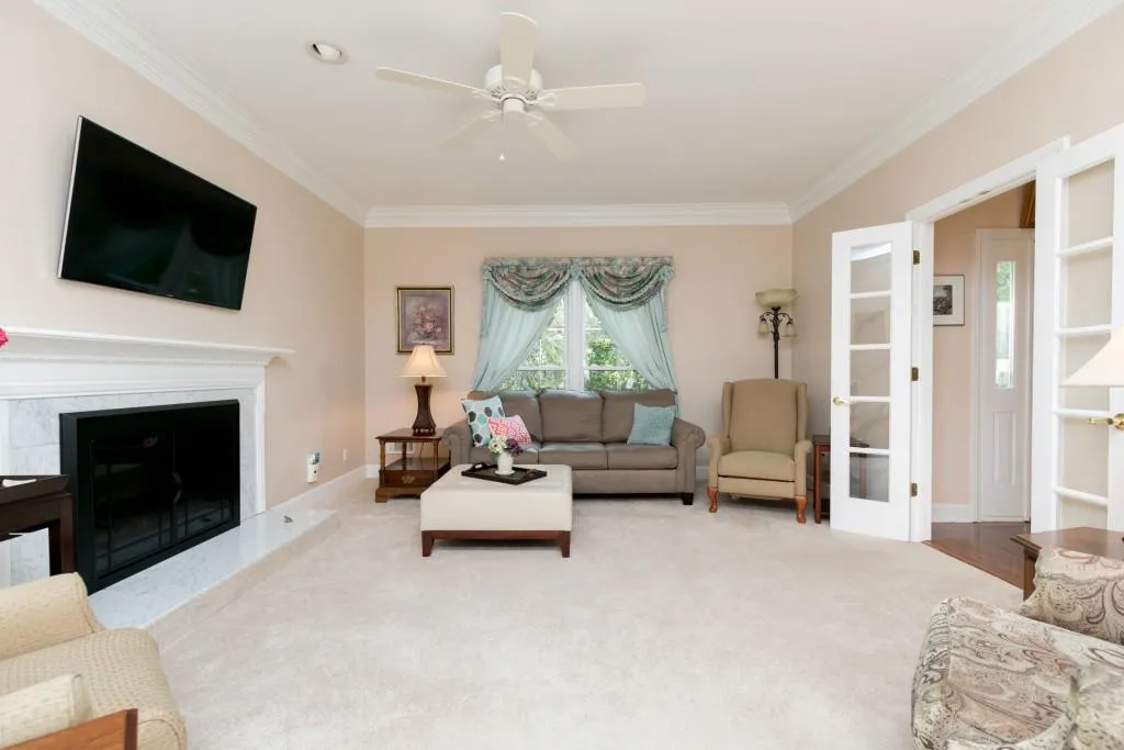 6 Forest Ridge Court, Sandy Springs, Georgia 30350, 3 Bedrooms Bedrooms, ,3 BathroomsBathrooms,Residential,Sold,6 Forest Ridge Court,5910444