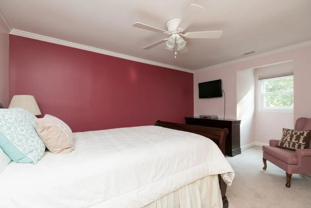 6 Forest Ridge Court, Sandy Springs, Georgia 30350, 3 Bedrooms Bedrooms, ,3 BathroomsBathrooms,Residential,Sold,6 Forest Ridge Court,5910444