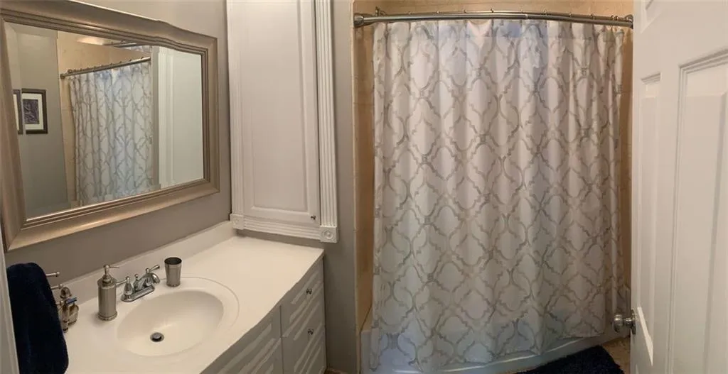 7500 Roswell Road Unit 14, Atlanta, Georgia 30350, 3 Bedrooms Bedrooms, ,2 BathroomsBathrooms,Residential,Sold,7500 Roswell Road Unit 14,6893519