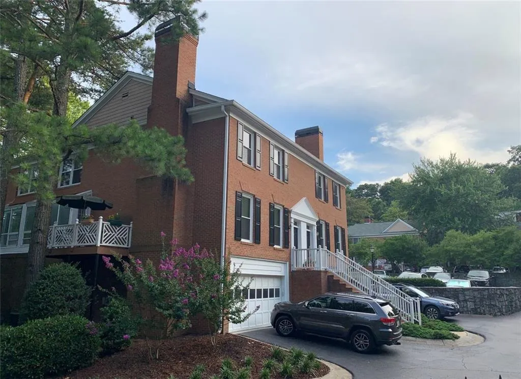 7500 Roswell Road Unit 14, Atlanta, Georgia 30350, 3 Bedrooms Bedrooms, ,2 BathroomsBathrooms,Residential,Sold,7500 Roswell Road Unit 14,6893519