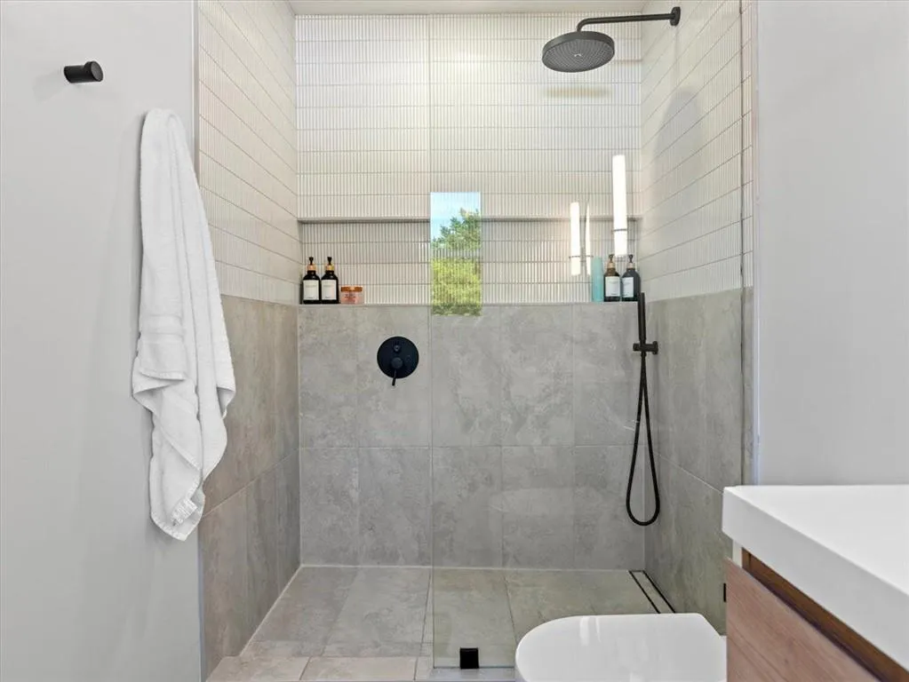 1516 Howell Mill Road Nw Unit 20, Atlanta, Georgia 30318, 2 Bedrooms Bedrooms, ,2 BathroomsBathrooms,Residential,For Sale,1516 Howell Mill Road Nw Unit 20,7617767