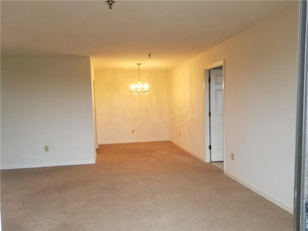 300 Johnson Ferry Road Ne Unit B715, Atlanta, Georgia 30328, 2 Bedrooms Bedrooms, ,2 BathroomsBathrooms,Residential,Sold,300 Johnson Ferry Road Ne Unit B715,6986590