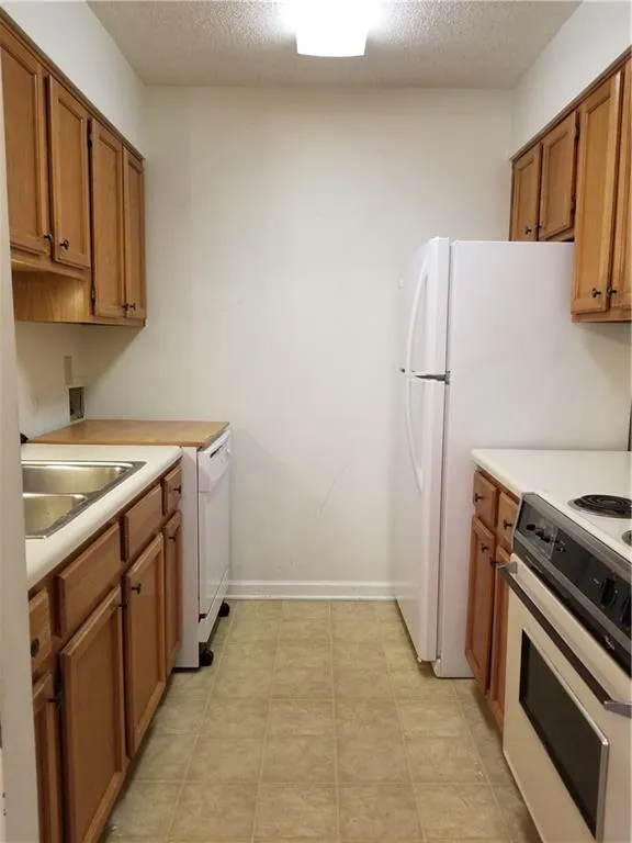 300 Johnson Ferry Road Ne Unit B715, Atlanta, Georgia 30328, 2 Bedrooms Bedrooms, ,2 BathroomsBathrooms,Residential,Sold,300 Johnson Ferry Road Ne Unit B715,6986590