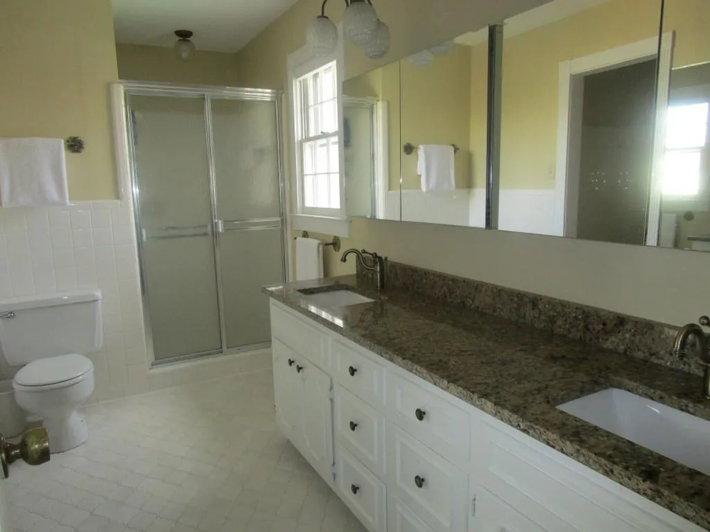 1494 Spalding Drive, Atlanta, Georgia 30350, 5 Bedrooms Bedrooms, ,4 BathroomsBathrooms,Residential,Sold,1494 Spalding Drive,5666362