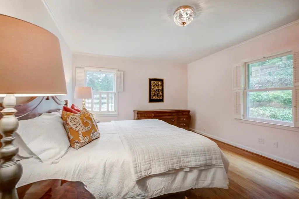 78 Pine Lake Drive, Atlanta, Georgia 30327, 3 Bedrooms Bedrooms, ,3 BathroomsBathrooms,Residential,Sold,78 Pine Lake Drive,6530233