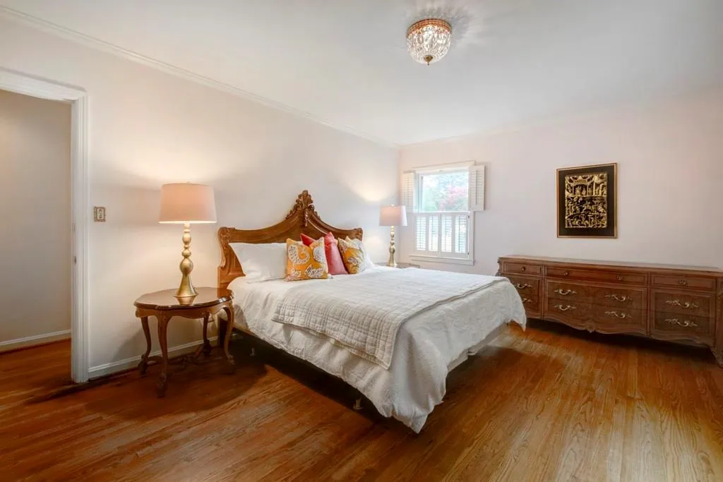 78 Pine Lake Drive, Atlanta, Georgia 30327, 3 Bedrooms Bedrooms, ,3 BathroomsBathrooms,Residential,Sold,78 Pine Lake Drive,6530233