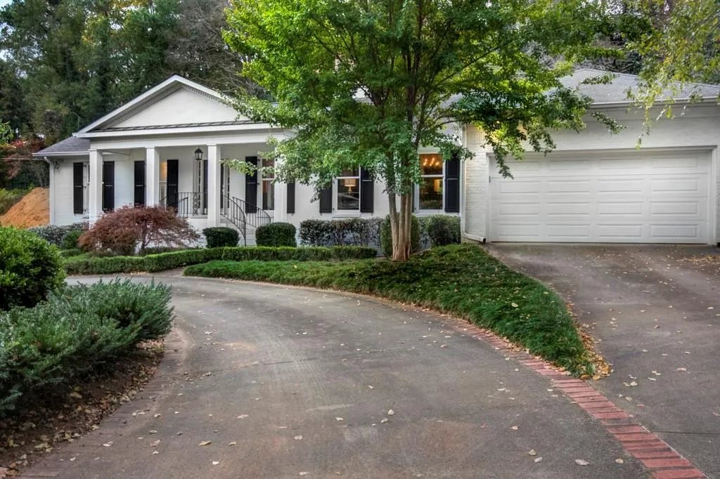 78 Pine Lake Drive, Atlanta, Georgia 30327, 3 Bedrooms Bedrooms, ,3 BathroomsBathrooms,Residential,Sold,78 Pine Lake Drive,6530233