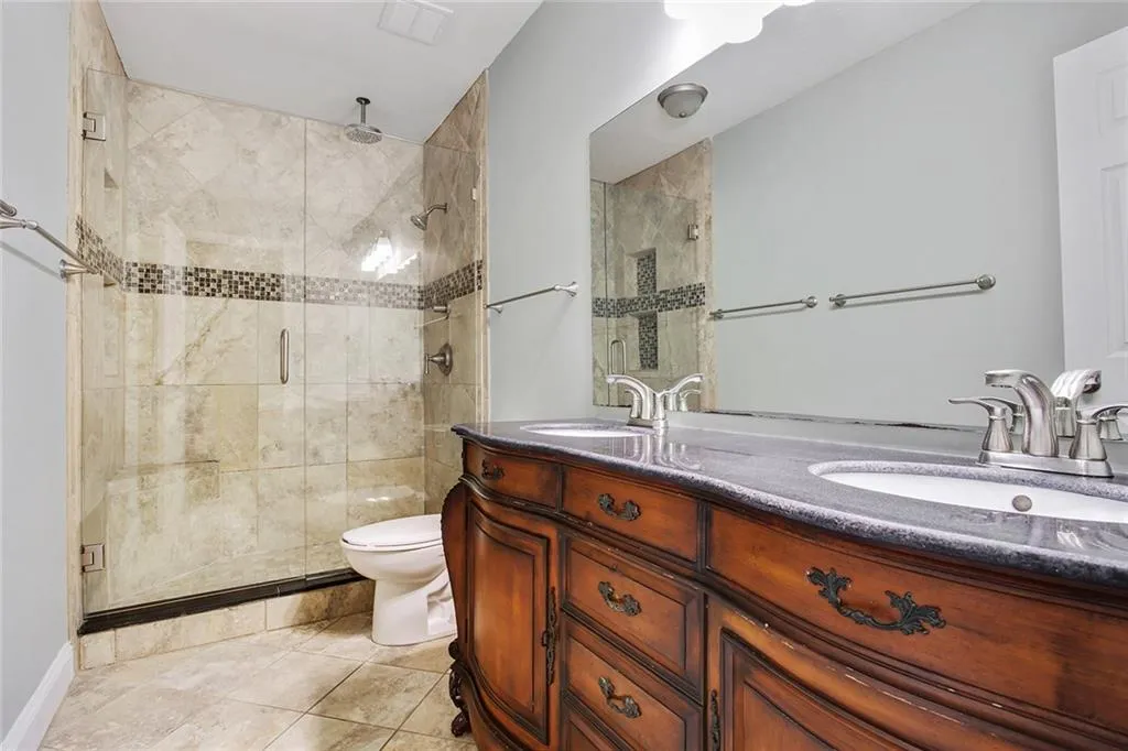 6980 Roswell Road Unit A8, Atlanta, Georgia 30328, 3 Bedrooms Bedrooms, ,2 BathroomsBathrooms,Residential,Sold,6980 Roswell Road Unit A8,6603256