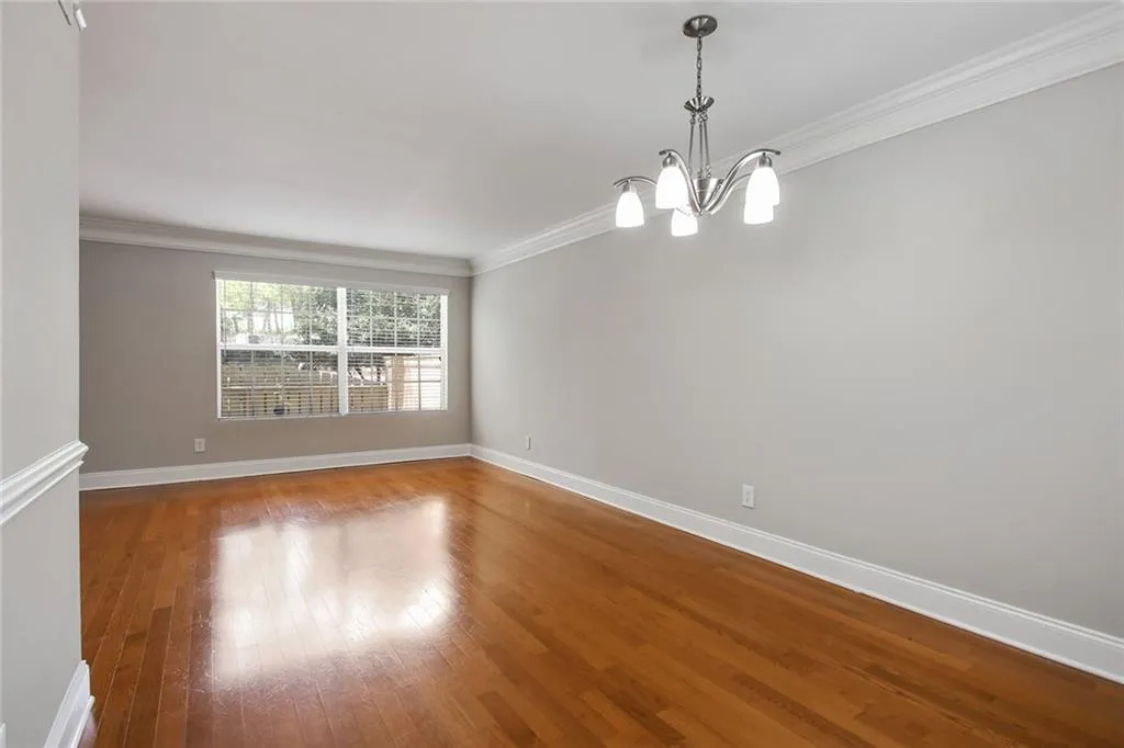 6980 Roswell Road Unit A8, Atlanta, Georgia 30328, 3 Bedrooms Bedrooms, ,2 BathroomsBathrooms,Residential,Sold,6980 Roswell Road Unit A8,6603256