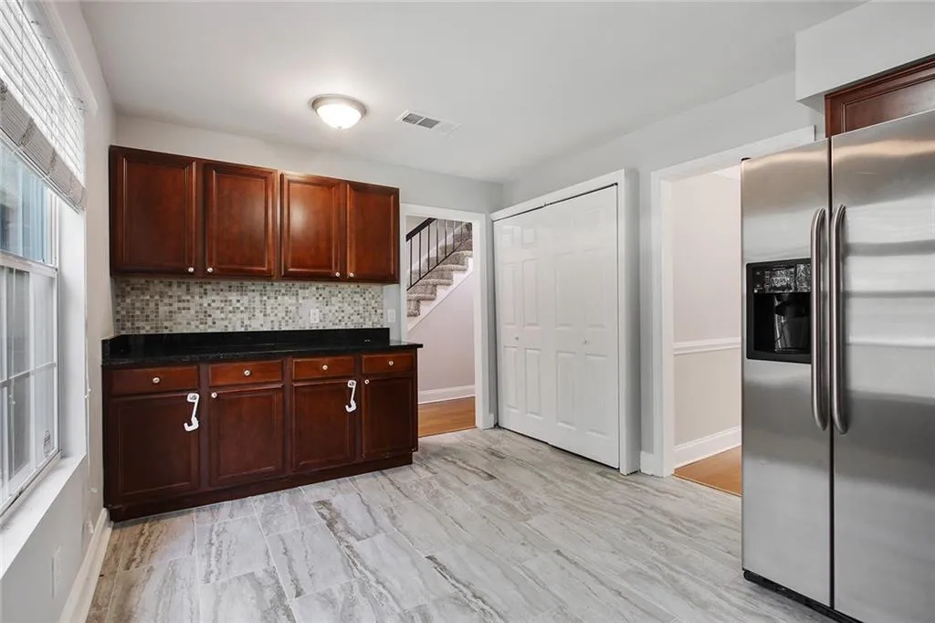 6980 Roswell Road Unit A8, Atlanta, Georgia 30328, 3 Bedrooms Bedrooms, ,2 BathroomsBathrooms,Residential,Sold,6980 Roswell Road Unit A8,6603256