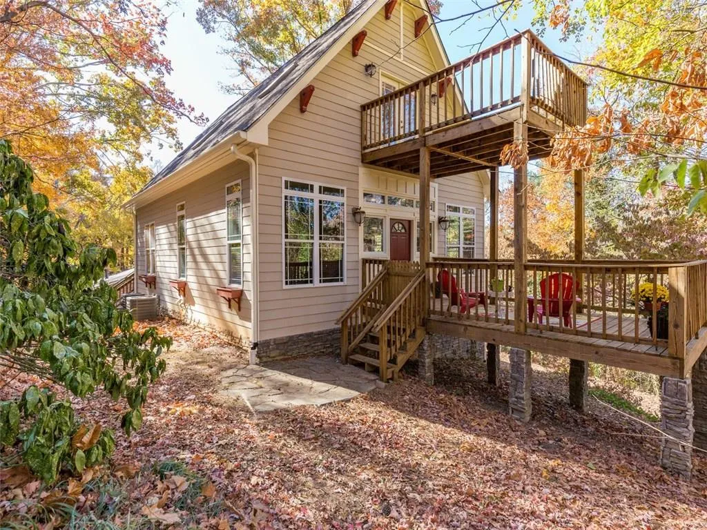 2537 Cove Circle Ne, Brookhaven, Georgia 30319, 3 Bedrooms Bedrooms, ,2 BathroomsBathrooms,Residential,Sold,2537 Cove Circle Ne,5749823