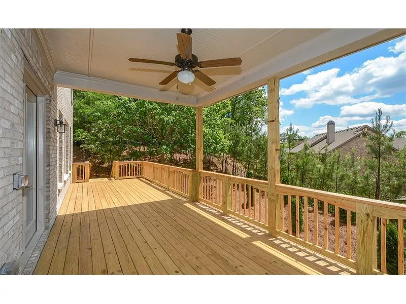 633 Esfun Trace, Sandy Springs, Georgia 30328, 4 Bedrooms Bedrooms, ,3 BathroomsBathrooms,Residential,Sold,633 Esfun Trace,5748662